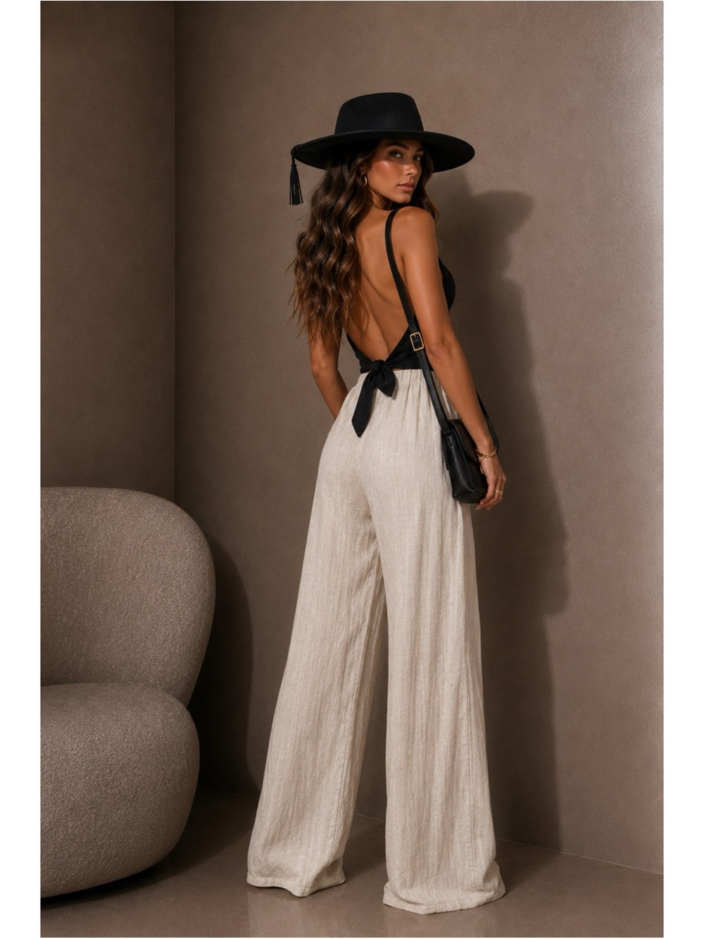 Elegant Black Wide-Brim Hat